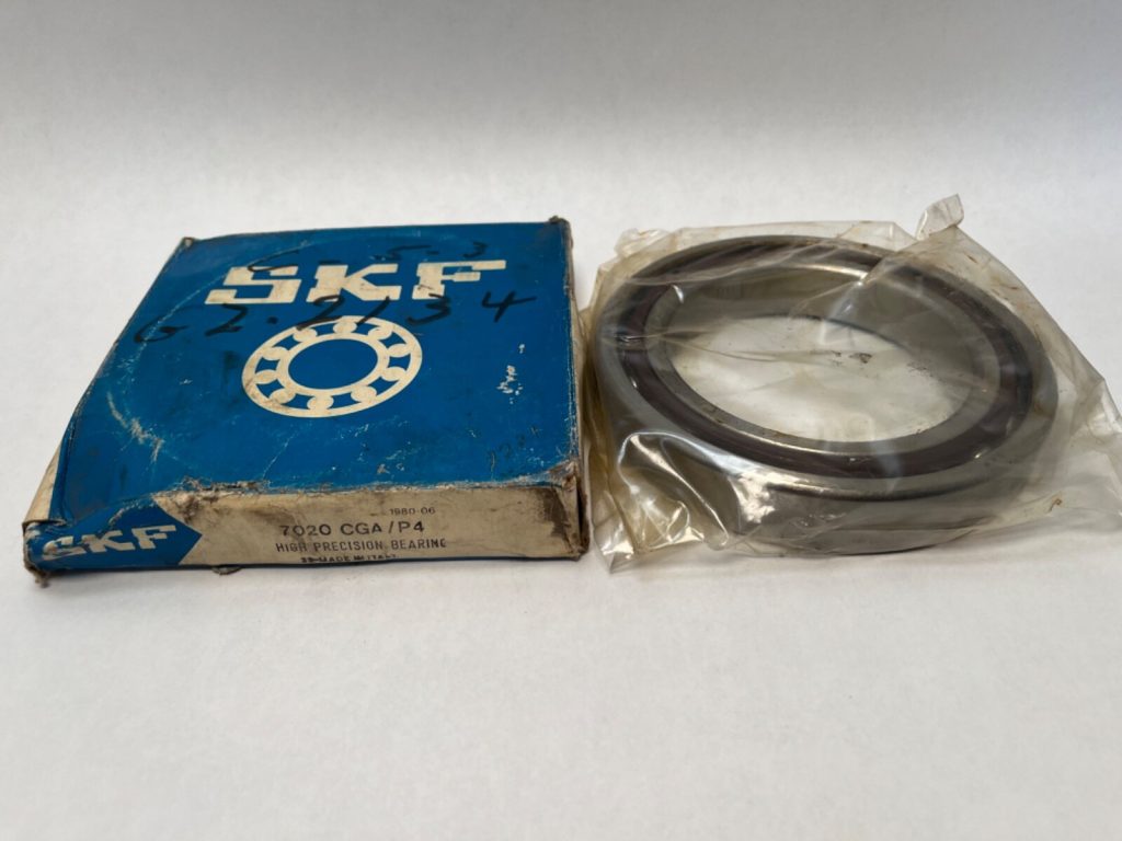 Super Precision Angular Contact Ball Bearing - Straight Bore, 100 mm ID, 150 mm OD, 24 mm Width, Open, 15° Contact Angle, Light Preload