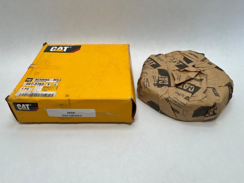 Double-Row Spherical Roller Bearing - Straight Bore, 90 mm ID, 160 mm OD, 40 mm Width, Open, CN Clearance, W33 Lubrication Groove and Three Oil Holes.