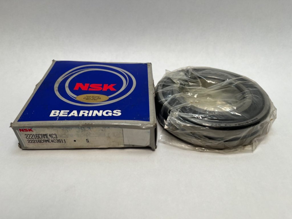 Spherical Roller Bearing - Straight Bore, 80 mm ID, 140 mm OD, 33 mm Width, Open, C3 Internal clearance.
