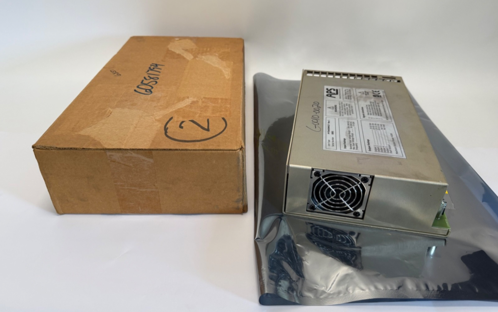 450 W Multi-Output Switching Power Supply — 5 V 50 A, Two 12 V 10 A Rails, 24 V 10 A, Chassis Mount