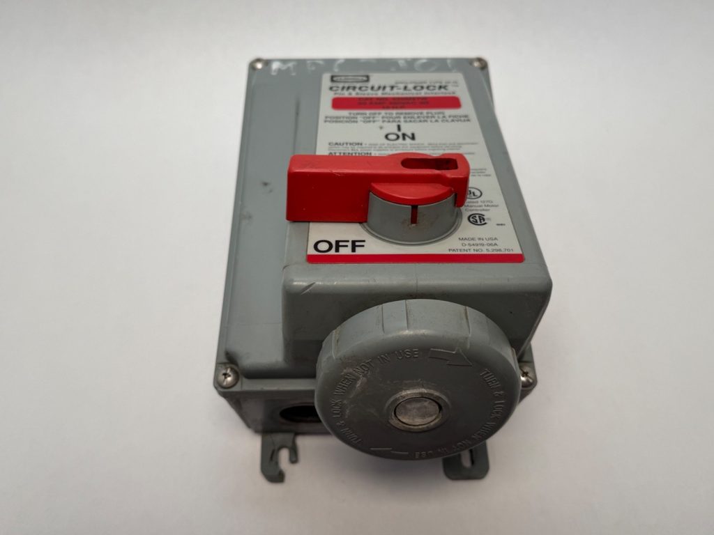 Circuit-Lock Mechanically Interlocked Pin and Sleeve Receptacle, 30 A 480 V 3-Phase Delta, 3P4W, IP67 / NEMA 4X, Unfused