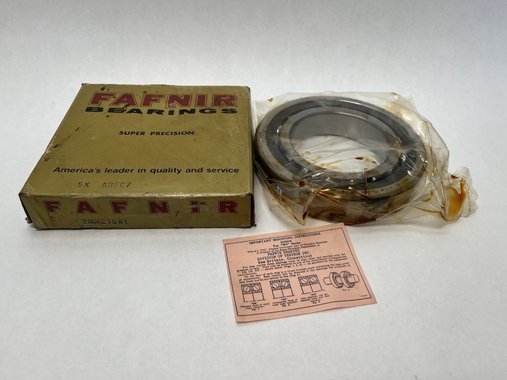 Super Precision Angular Contact Ball Bearing 80x140x26 mm, 15° Contact Angle, Phenolic Cage, ABEC 7, Universally Ground