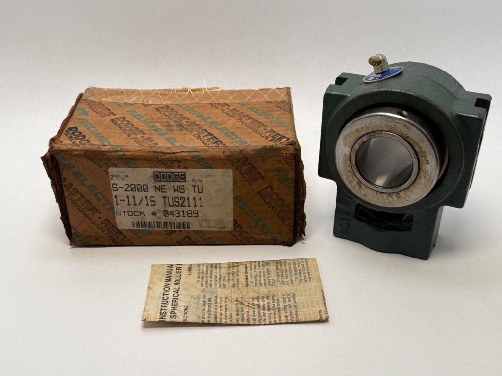 S-2000 Wide-Slot Take-Up Bearing Unit — 1-11/16 in Bore, Double-Row Spherical Roller, Setscrew Lock, Non-Expansion (Frame Not Included)