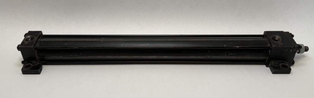 Parker 01.50-CC2AU14C-16.000 Cylinder 1-1/2" Bore 16" Stroke 5/8"Shaft OD 250psi