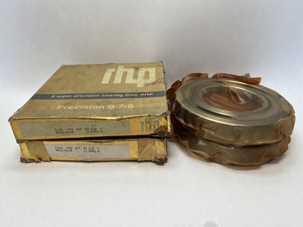 Super Precision Angular Contact Ball Bearing Duplex Pair - 100 mm ID, 180 mm OD, 34 mm Width, P4, Light Preload, Open