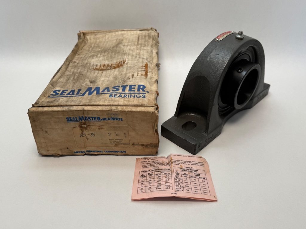 Low-Base Two-Bolt Pillow Block Ball Bearing Unit, 2-3/8 in Bore, Setscrew Lock, 2-11/16 in Shaft Centreline, Cast Iron, Relubricatable