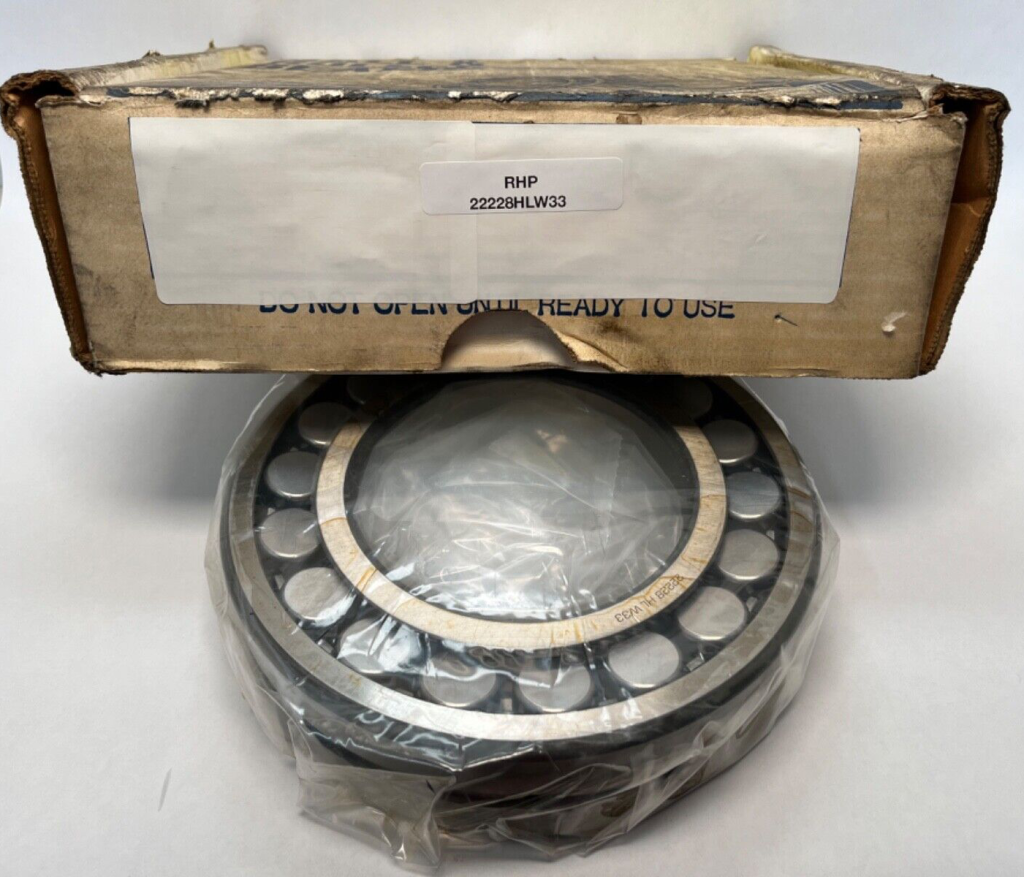 Double Row Spherical Roller Bearing - Straight Bore, 140 mm ID, 250 mm OD, 68 mm Width, Open, CN Internal Clearance, W33 Lubrication Groove and Three Holes