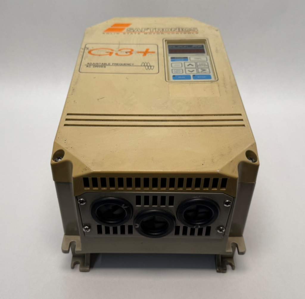 Adjustable-Frequency AC Drive (VFD), 2 HP / 1.5 kW, 380-460 V 3-Phase In, 0-460 V 0-400 Hz 3-Phase Out, NEMA Type 1, Integral Keypad