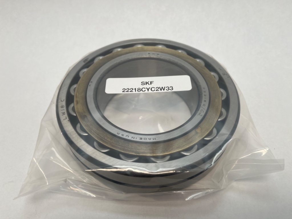 Double-Row Spherical Roller Bearing, 90 x 160 x 40 mm, Straight Bore, C2 Clearance, W33 Lubrication Groove