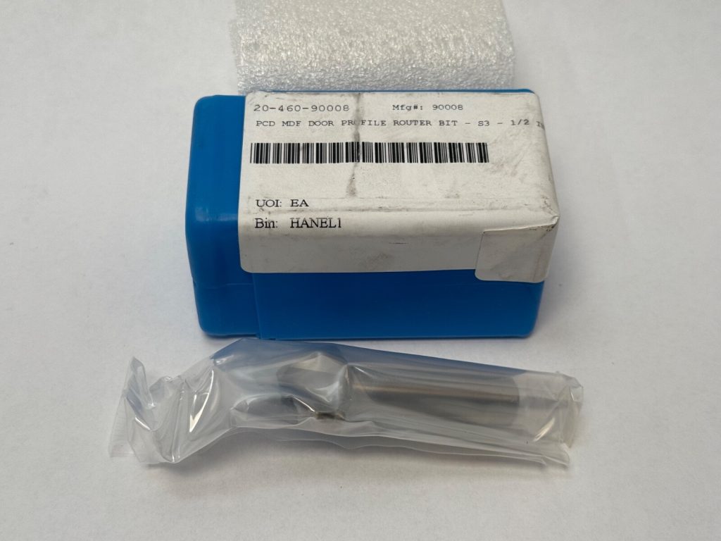 Diamond Router Bit for MDF — DP, Z2, Right Hand, 28.4 x 12 x 12.7 mm