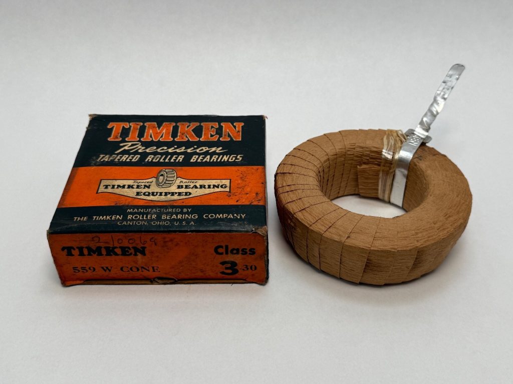 Tapered Roller Bearing Cone Only 2-1/2" Bore 1.4440" Wide Class 3 Series 555
