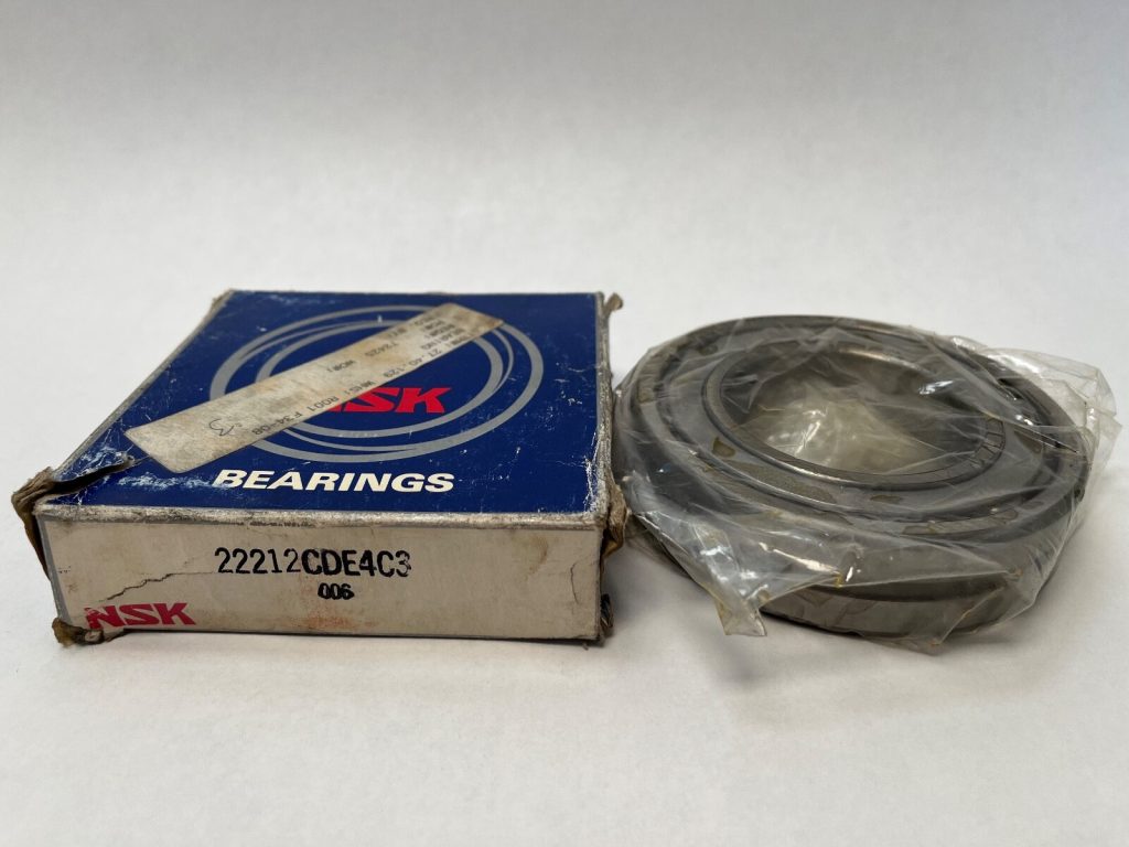 Double-Row Spherical Roller Bearing – Straight Bore, 60 mm ID, 110 mm OD, 28 mm Width, Open, E4 Lubrication Groove, Pressed Steel Cage, C3 Clearance