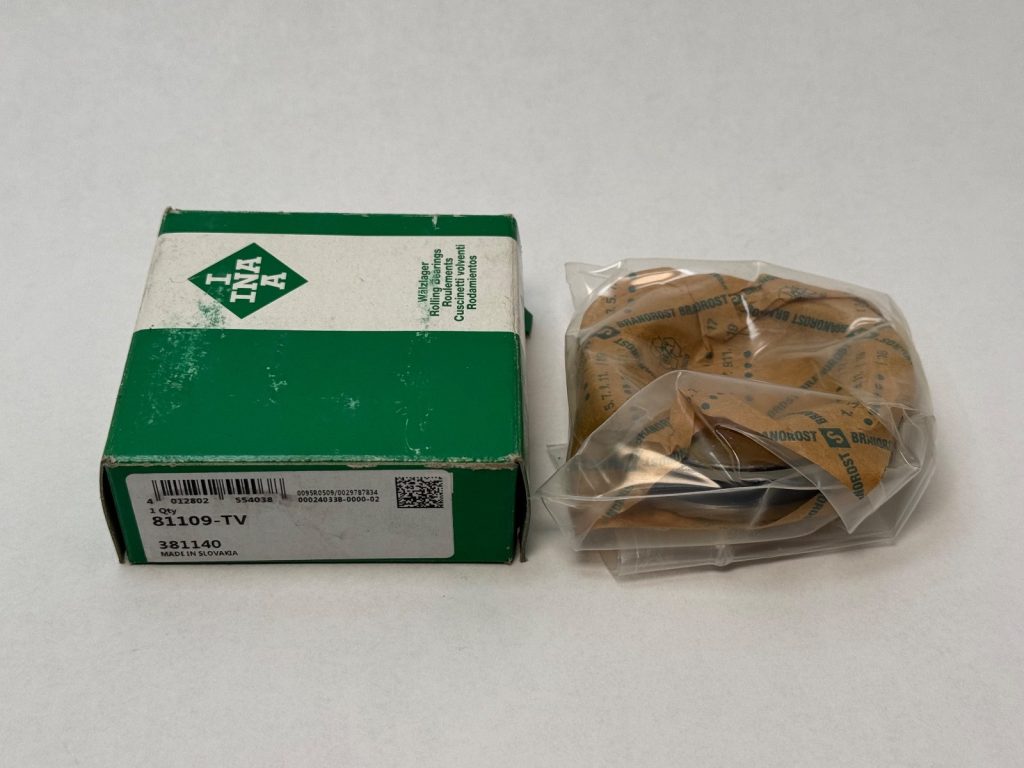 Complete Single-Direction Axial Cylindrical Roller Thrust Bearing, 45 x 65 x 14 mm — Both Washers Included, 163 kN Static