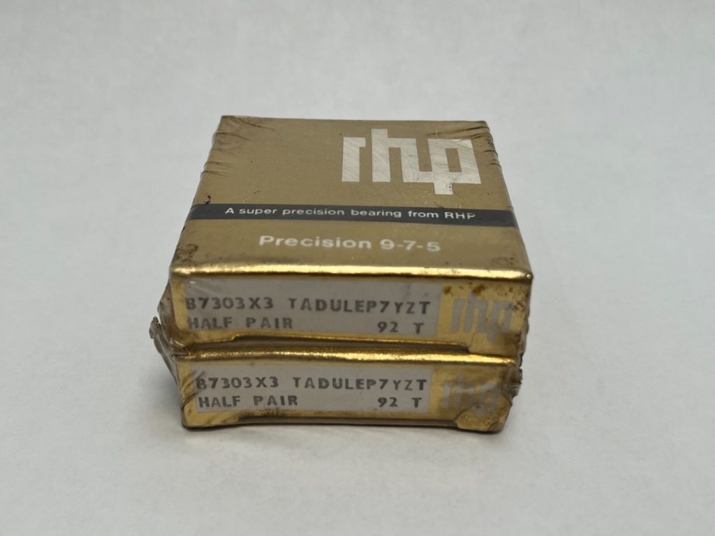 Super Precision Angular Contact Ball Bearing Pair 17x47x14 mm, 25° Contact Angle, Light Preload, ABEC 7