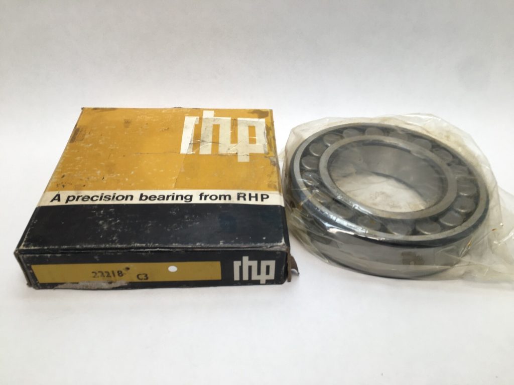 Double-Row Spherical Roller Bearing 90x160x40 mm Straight Bore C3 Clearance Self-Aligning Pressed Steel Cage