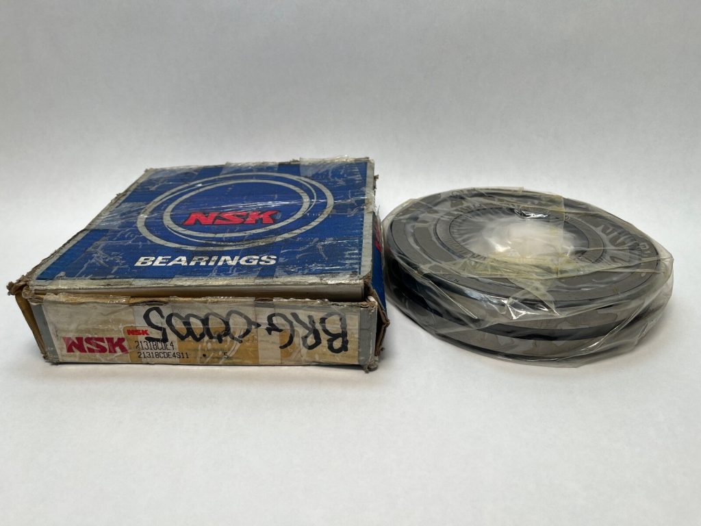 Double Row Spherical Roller Bearing 90x190x43 mm, Straight Bore, Lubrication Groove and Three Holes, 200 °C Stabilised