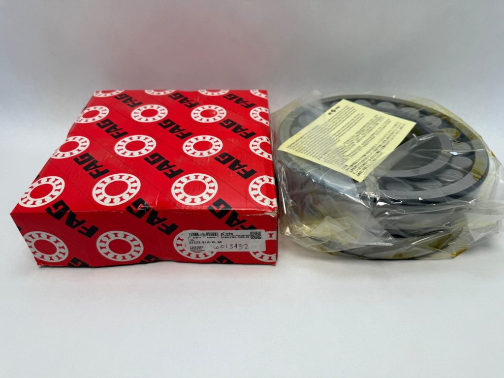 Spherical Roller Bearing - 110 mm ID, 200 mm OD, 69.8 mm Width, Straight Bore, W33, Machined Brass Cage