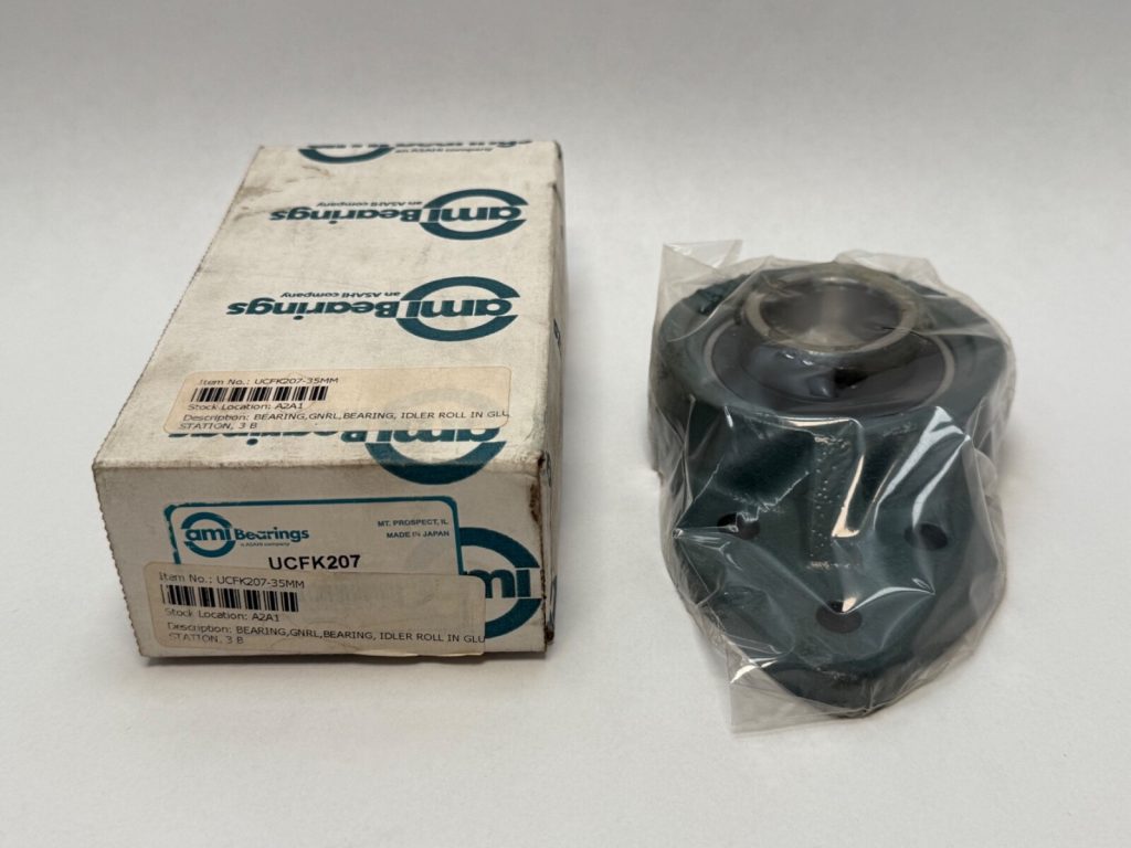 Three-Bolt Bracket Flange Mount Bearing Unit, 35mm Bore, Setscrew Locking, Cast Iron