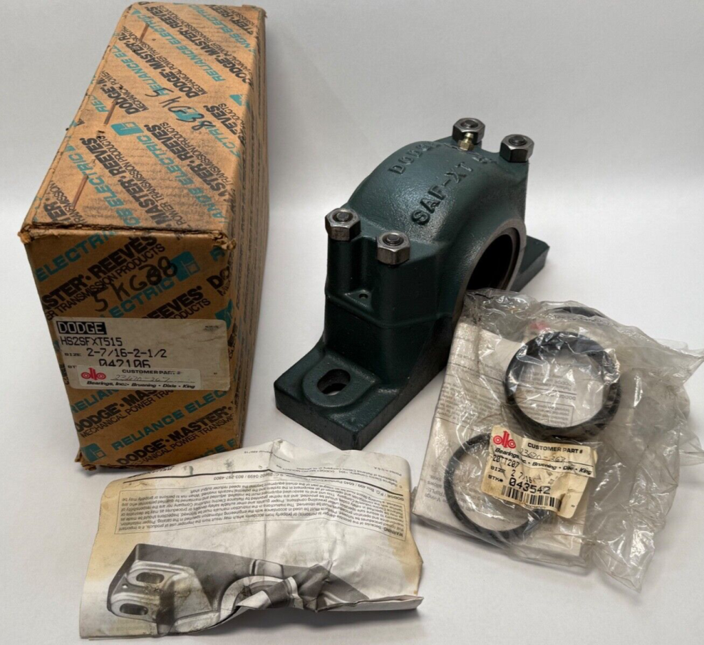 Split Cast Iron Pillow Block Housing, SAF-XT 515 Series, 2-7/16 in or 2-1/2 in Shaft, 3-1/4 in Base to Bore Centreline, 9-1/2 in Bolt Centres, Two-Bolt Base — Housing and Seals Only, No Bearing or Adapter