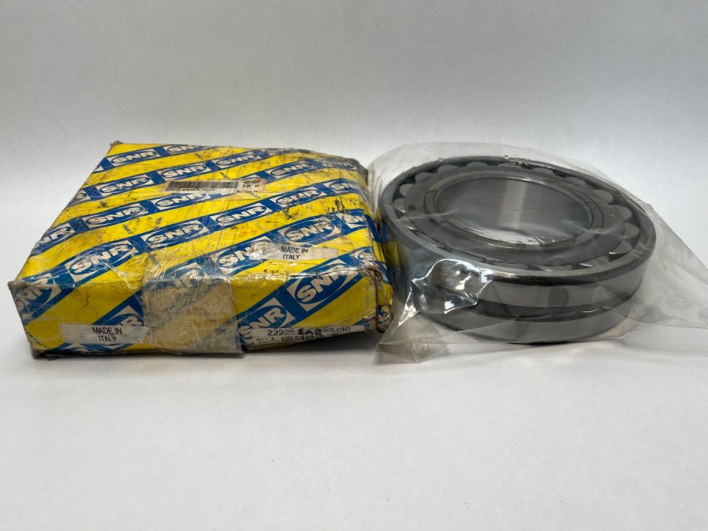 Spherical Roller Bearing - Double Row, Straight Bore, 110 mm ID, 200 mm OD, 53 mm Width, Open, W33 Lubrication Groove, C3 Internal Clearance