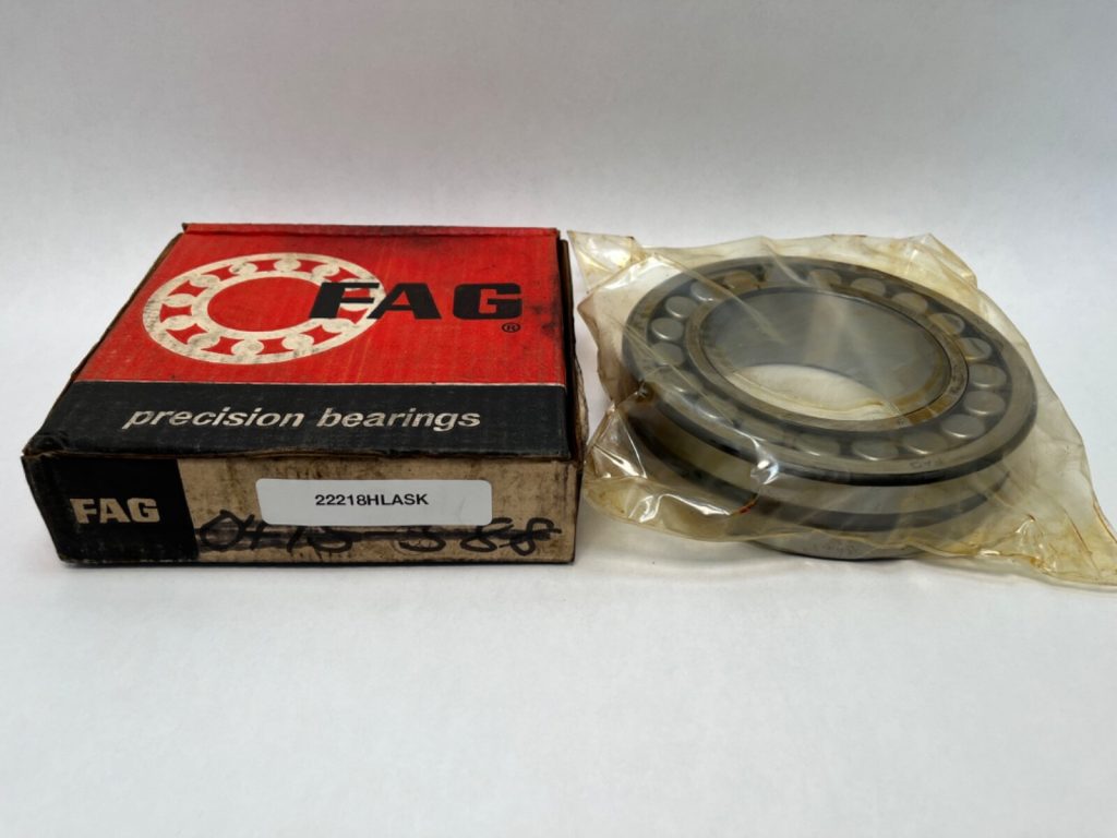 Spherical Roller Bearing - Tapered Bore, 90 mm ID, 160 mm OD, 40 mm Width, Open.