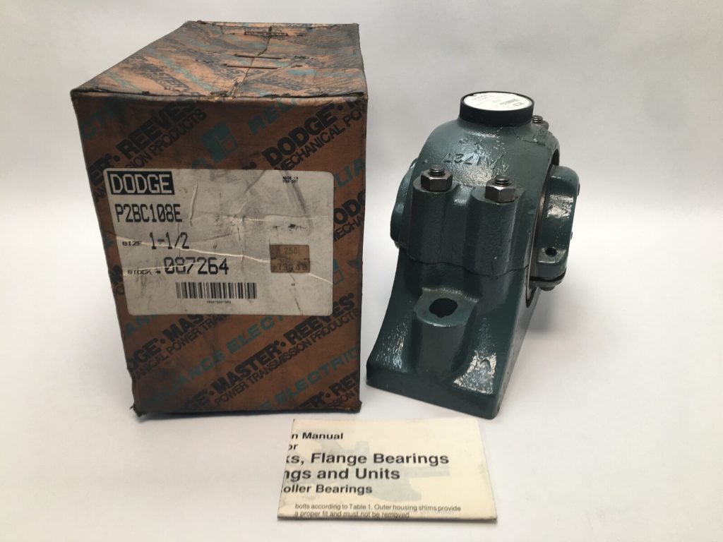 Two-Bolt Pillow Block Unit - 1-1/2 in Bore, Cast Iron Housing, Type E Tapered Roller Bearing, Single Rubber Seal