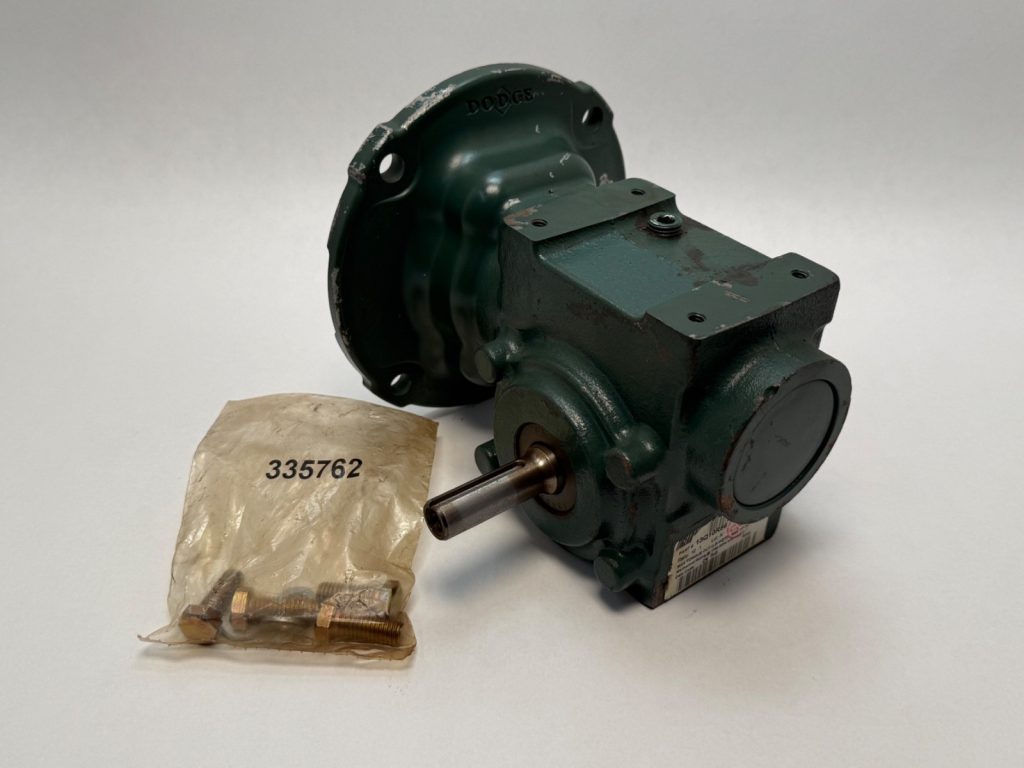 Right Angle Worm Gear Reducer, 10:1 Ratio, 1.33 in Centre Distance, 56C Quill Input, 5/8 in Right Hand Output