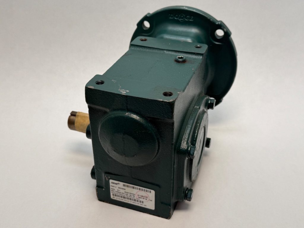 Right Angle Worm Gear Reducer, 15:1 Ratio, 2.00 in Centre Distance, 56C Quill Input, 1 in Right Hand Output