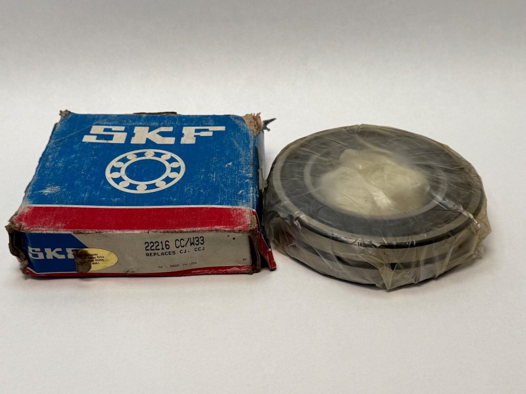Spherical Roller Bearing – 80 mm Straight Bore, 140 mm OD, 33 mm Width, W33 Groove, Solid Oil