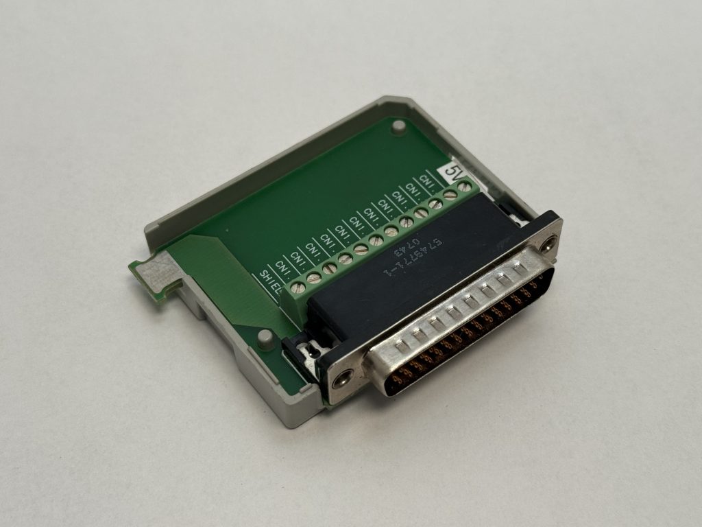 Allen-Bradley 2090-U3BB-DM12 Control Interface Breakout Board 12Pin 2090U3BBDM12