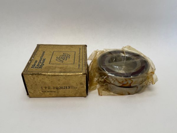 New Departure Hyatt Q20213 angular contact ball bearing pair, shrink-wrapped beside its original box