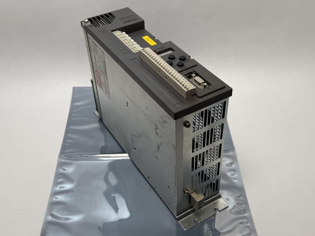 KEB F0 10.F0.R11-3429 Inverter 2.2kW 4.0kVA 380-480V 3PH 5.8A