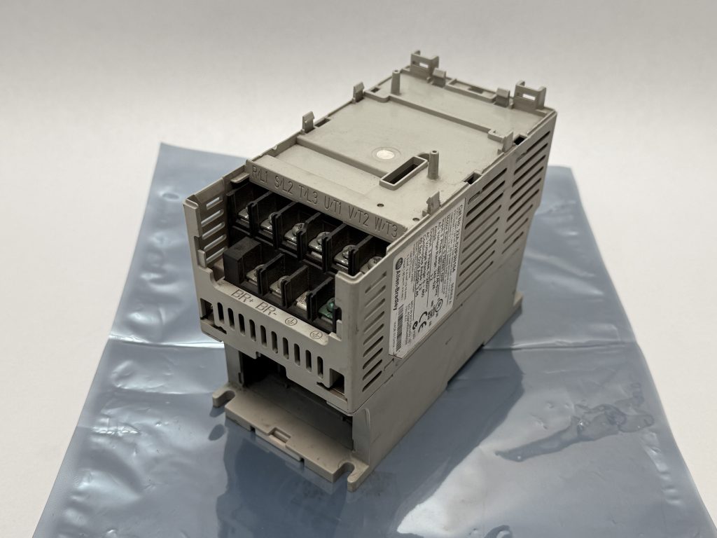 Allen-Bradley 22A-D2P3N104 PowerFlex 4 AC Drive 1HP 480V 3 Phase 2.3A Series A