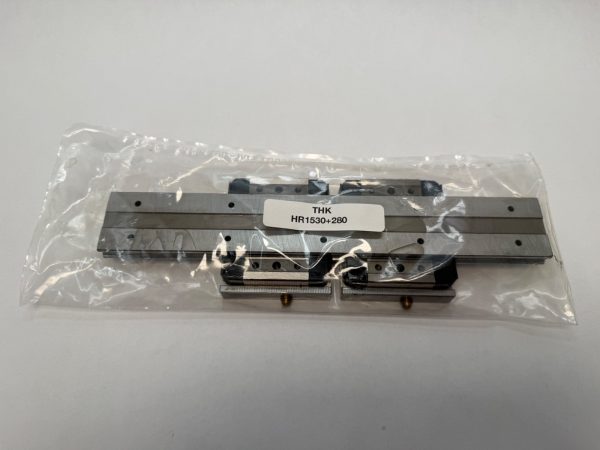 THK HR1530+280L linear guide rail and blocks – image 1