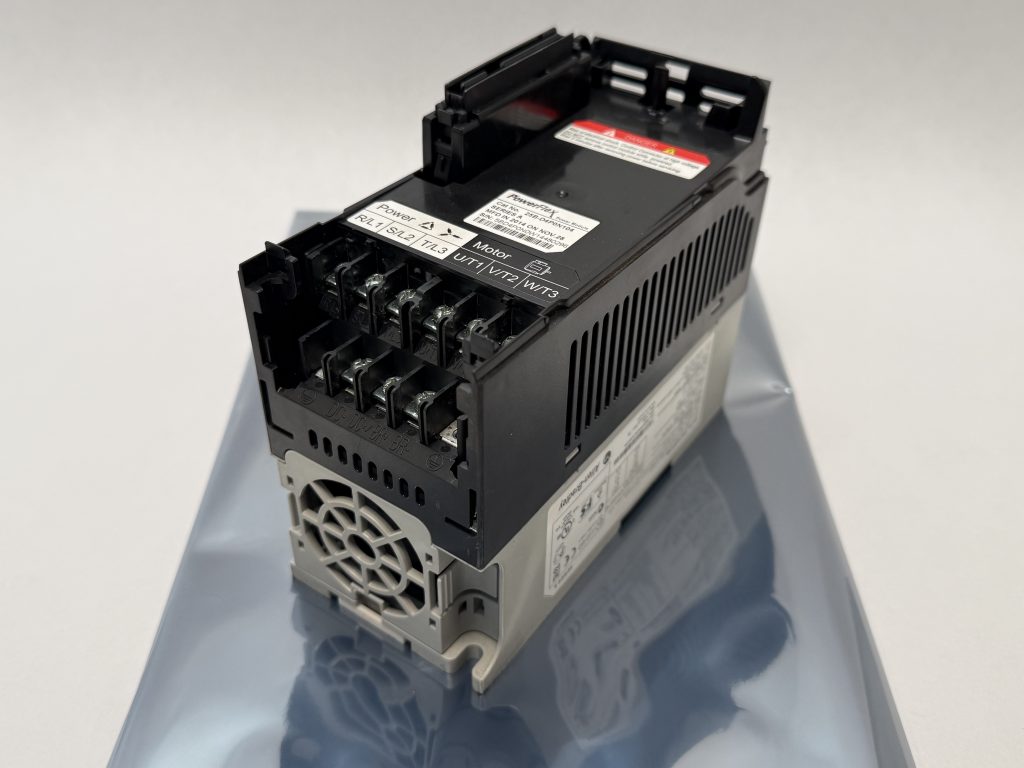 Allen-Bradley 25B-D4P0N104 PowerFlex 525 Power Module 2HP 1.5kW 480V Ser A
