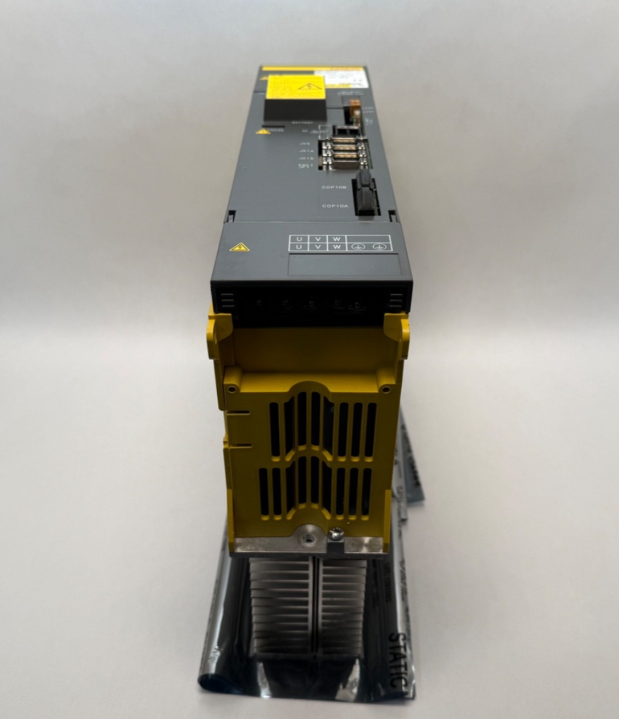 Single-Axis CNC Servo Amplifier Module, 200 V Class — 9.1 kW, 283–325 Vdc DC Link Input, 230 Vac Max Output, 52.2 A Rated / 130 A Limit, FSSB Fibre-Optic Serial Interface