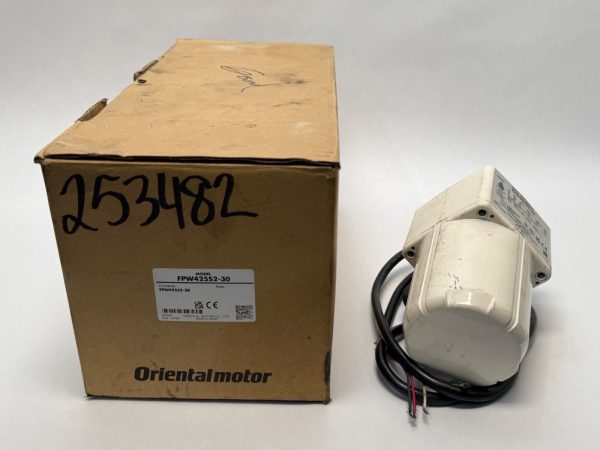 Oriental Motor FPW425S2-30 washdown gear motor – image 1