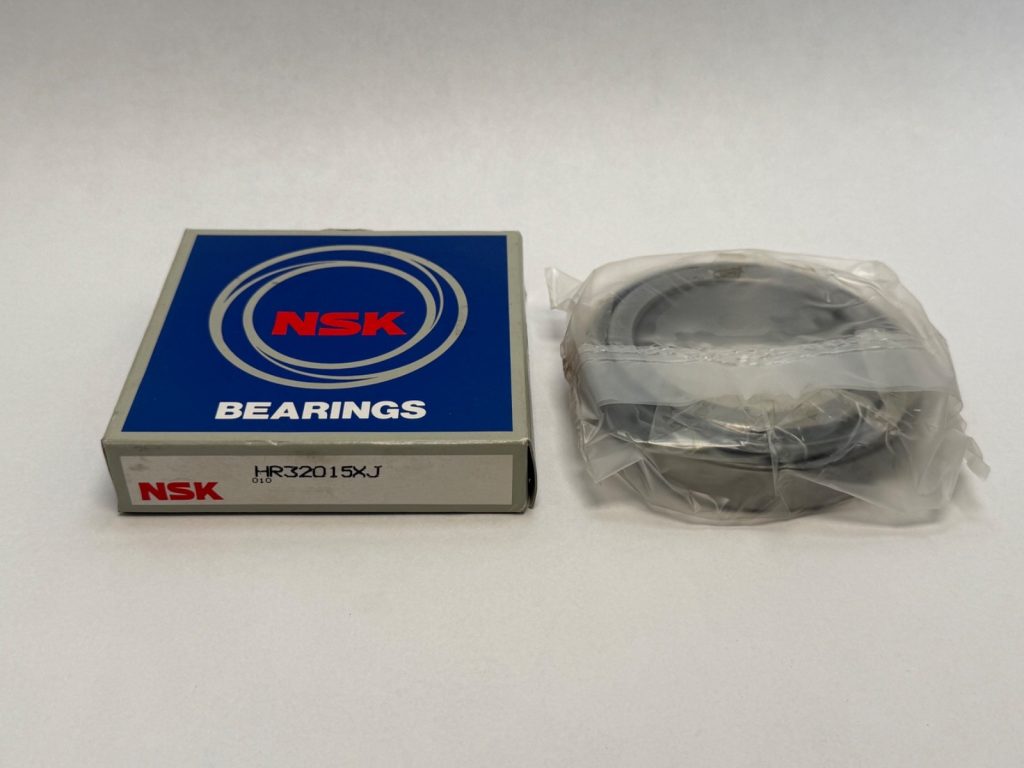 NSK HR32015XJ tapered roller bearing – image 1