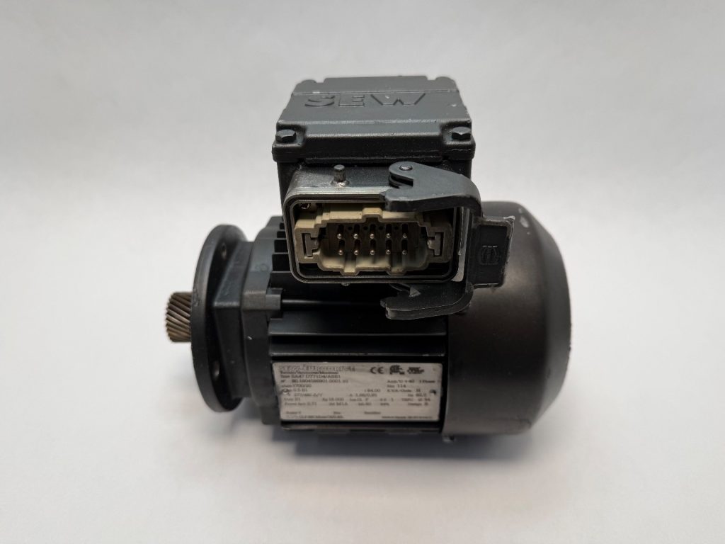 Three-Phase AC Motor — DT71 Frame, 1700 rpm, 60 Hz, TEFC, Face Mount, Motor Only