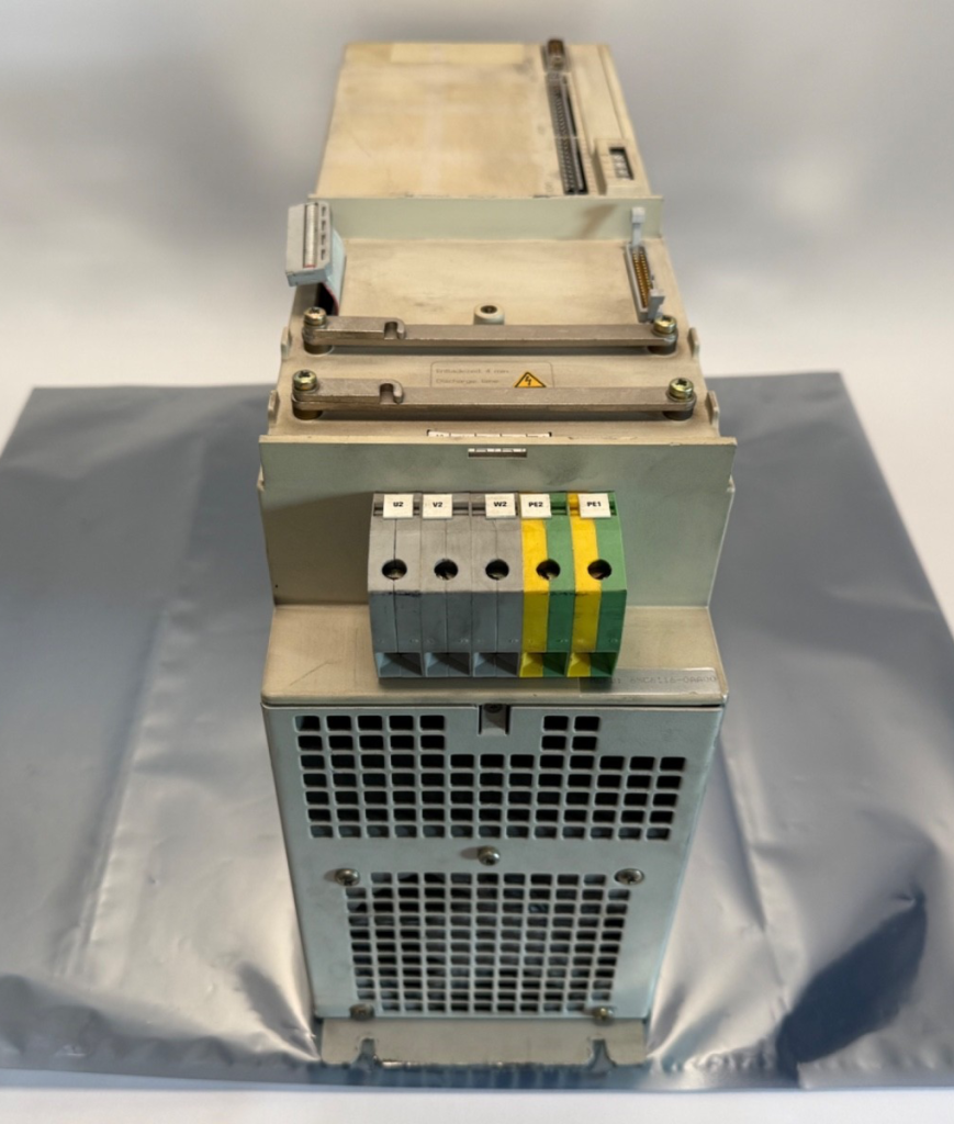 Feed Drive Module, 600 V DC Link, 60/120 A, 0-490 V Three-Phase Output, 0-300 Hz, SIMODRIVE 611