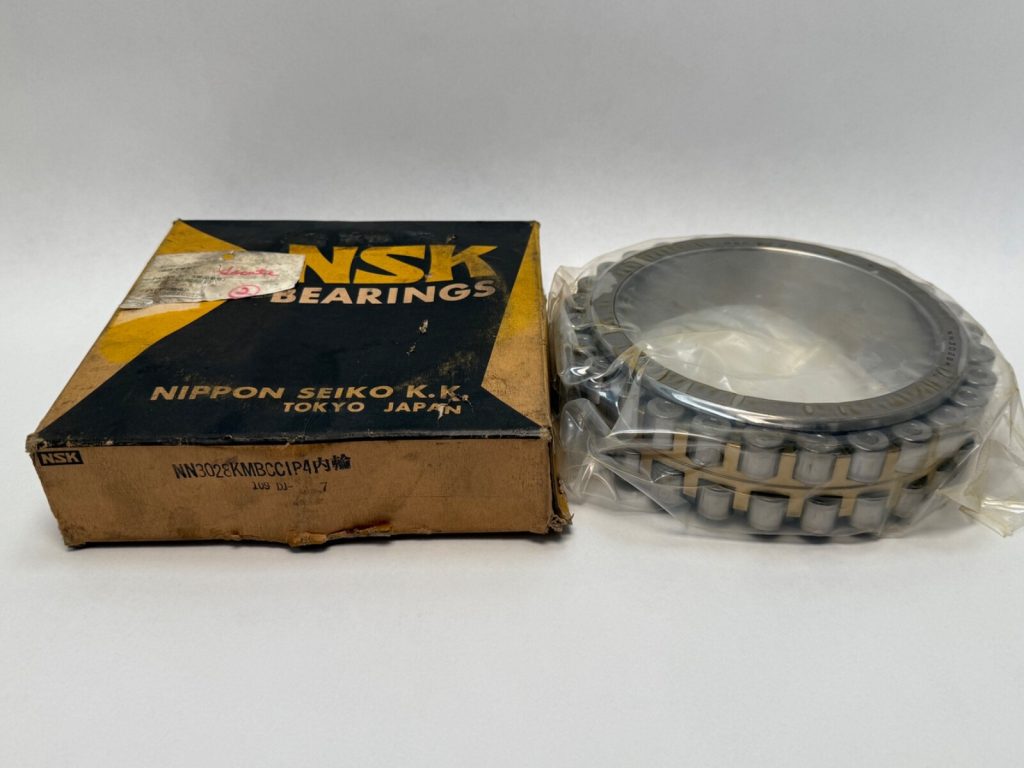 Double Row Cylindrical Roller Bearing, 140x210x53 mm, 1:12 Tapered Bore, Machined Brass Cage, ABEC 7 / P4 — NSK NN3028KMBCC1P4